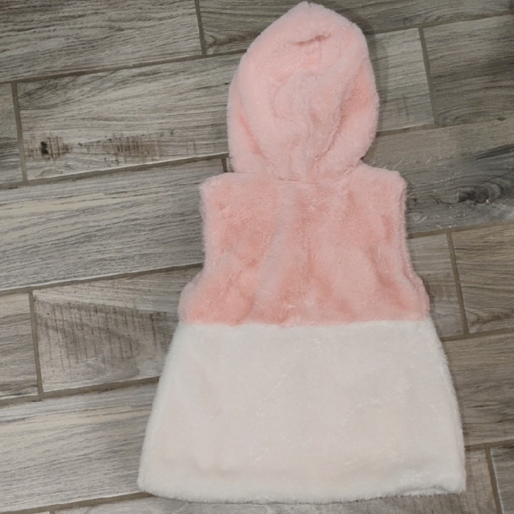 Girls Soft Faux Fur Cat Vest! - Picture 6 of 6